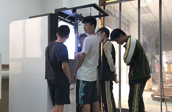 玉鼎隨著數控玉石雕刻機技術成熟，下一個發展